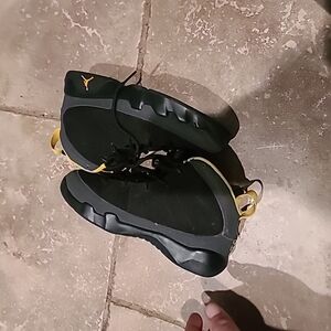 Jordan 9 Retro "Black/University Gold" (PS) Kid's 2y- 401811 070.